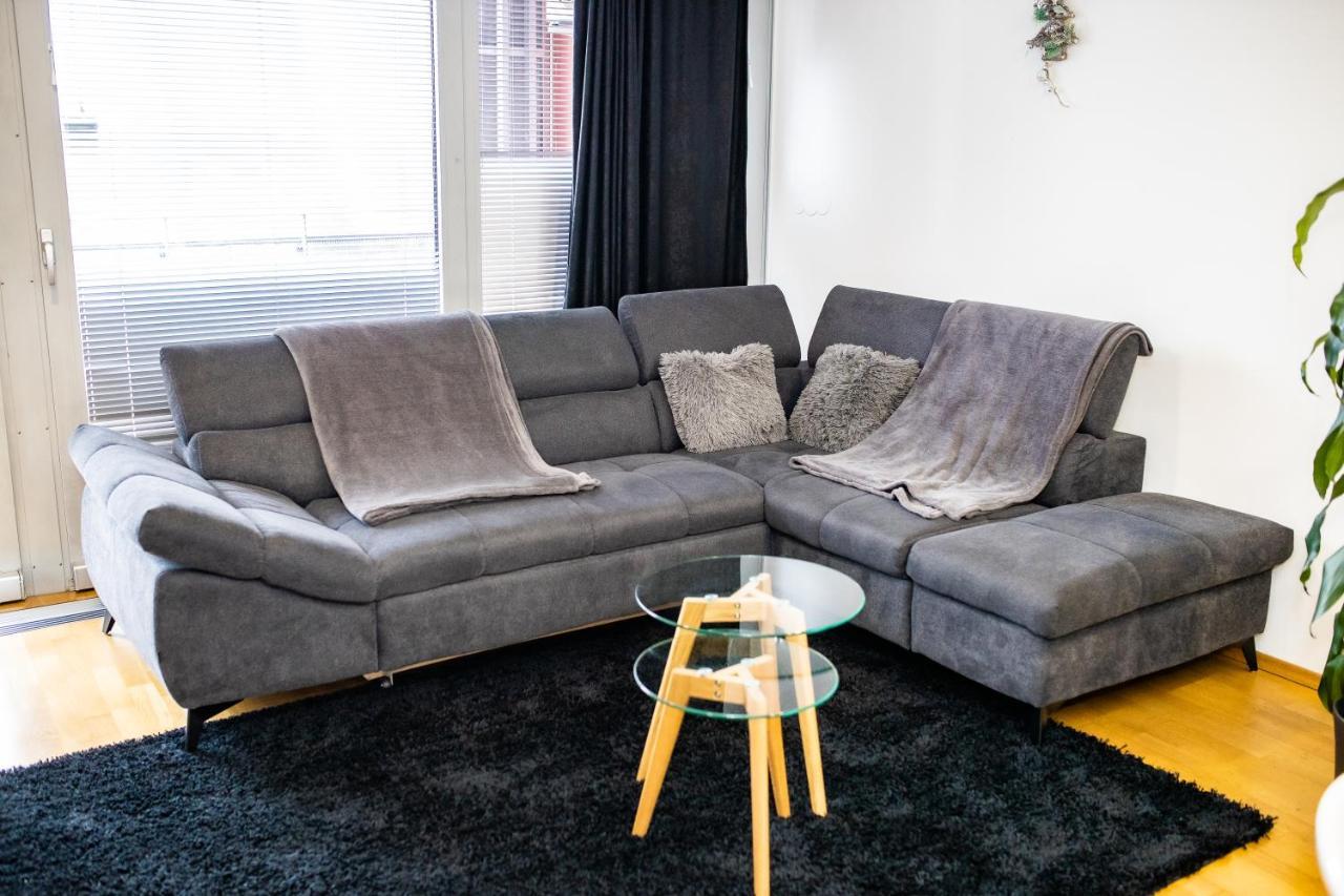 Hermes Apartment & 2 Free Garage Secured Parkings Ljubljana Exterior photo